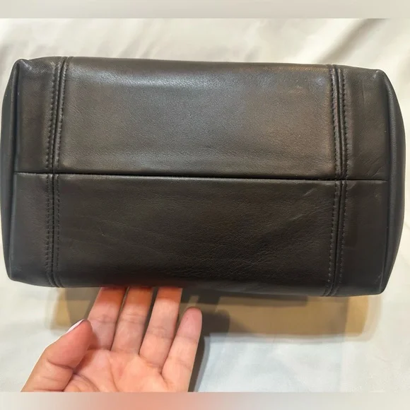 Vintage Coach Soho Waverly Small Tote with Gold Hardware- Style 4133 - Picture 3 of 14